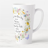 違いは君を愛した野与え草の花 カフェラテマグ (右)