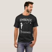 違いを受け入れ自閉症啓発日を支援 Tシャツ (正面フル)