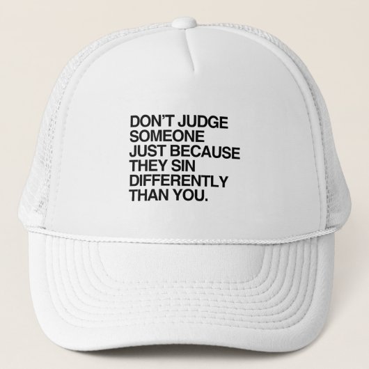 違う罪を犯すので人を判断してはいけない キャップ (正面)