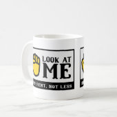 違うNOT LESS SIGN language認識度 コーヒーマグカップ (正面左)