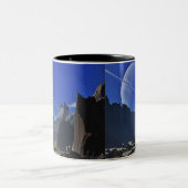 遠くから土星 ツートーンマグカップ (中央)