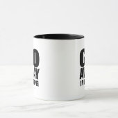 遠くにに、私は読んでいますおもしろいなコーヒー・マグを行きます マグカップ (中央)