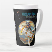 遠くの大きな軌道を夢見る カフェラテマグ (右アングル)