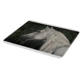 遠くを見つめる灰色の石馬 カッティングボード (角)