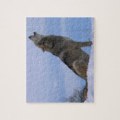 遠ぼえのアラスカの材木オオカミ ジグソーパズル (縦)