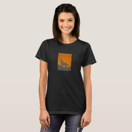 遠ぼえのオオカミのTシャツ Tシャツ