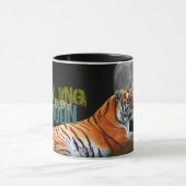 遠ぼえのトラの月のマグ マグカップ (中央)