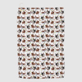 遠ぼえのバセットハウンドはゴルフタオルの後をつけます ゴルフタオル (正面)