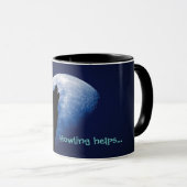 遠ぼえは救済します… オオカミが付いている犬のマグ マグカップ (正面右)