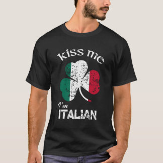 遭難キス私はイタリアン聖パトリックの日 Tシャツ