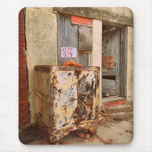 遺棄された金庫 マウスパッド (正面)