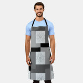 邪悪なアイブラック、ホワイト、グレーのグラフィックデザイン エプロン (着用した状態)