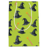 邪悪なグッドピンク&グリーンウィッチーラップ抱き枕 ミディアムペーパーバッグ (正面)