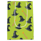 邪悪なグッドピンク&グリーンウィッチーラップ抱き枕 ミディアムペーパーバッグ (裏面)