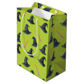 邪悪なグッドピンク&グリーンウィッチーラップ抱き枕 ミディアムペーパーバッグ (裏面アングル)