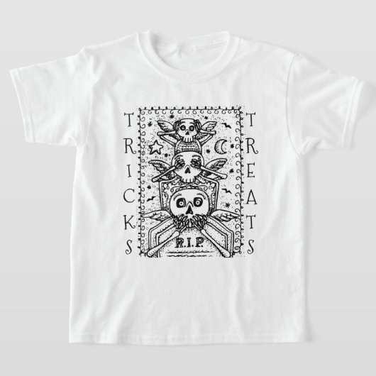 邪悪な墓地のスケルトンのトリックや治療を見ない Tシャツ (レイダウン)
