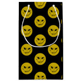 邪悪な奇妙なスミリー顔抱き枕 スモールペーパーバッグ (裏面)