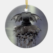 邪悪な妖精のガウン | ゴシック様式の黒いバンピーロックシェーン セラミックオーナメント (正面)