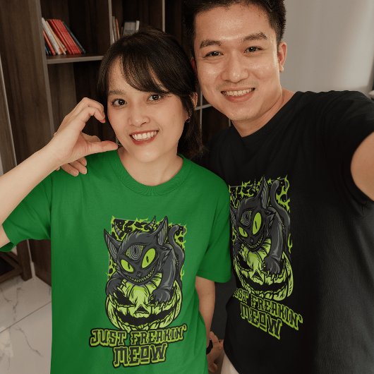 邪悪な猫のハロウィンで闇を解き放つ Tシャツ