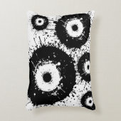 邪悪な目は白黒 アクセントクッション (正面(垂直))