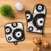邪悪な目は白黒 鍋つかみ&鍋敷きセット (トップダウン)