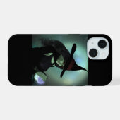 邪悪な魔女の呪文かけ iPhone 15ケース (裏面横)