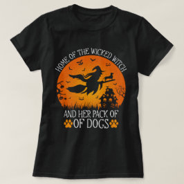 邪悪な魔女の家と犬の群れクール Tシャツ