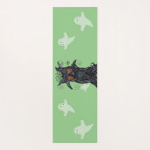 邪悪な黒い木の炎の目幽霊猫スパイダーグリーン ヨガマット (裏面)