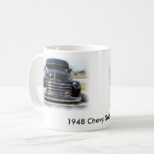 郊外の1948年のChevy コーヒーマグカップ (正面左)