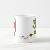 郡メーヨーの地図及び頂上のマグ コーヒーマグカップ (中央)