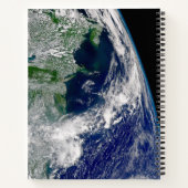 部分的な地球にハリケーンが衝突する。 ノートブック (裏面)