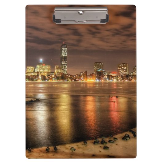 部分的にボストンのチャールズ川で溶ける氷 クリップボード (正面)