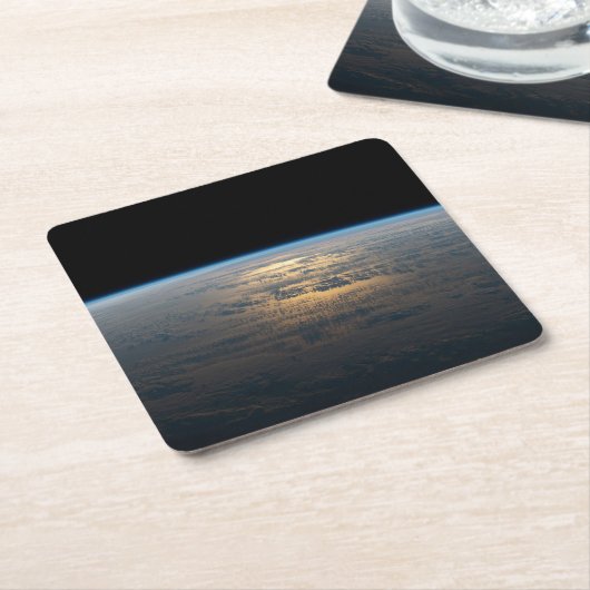 部分的に曇った南太平洋から夕暮れ光る スクエアペーパーコースター (アングル)