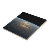 部分的に曇った南太平洋から夕暮れ光る タイル (側面)