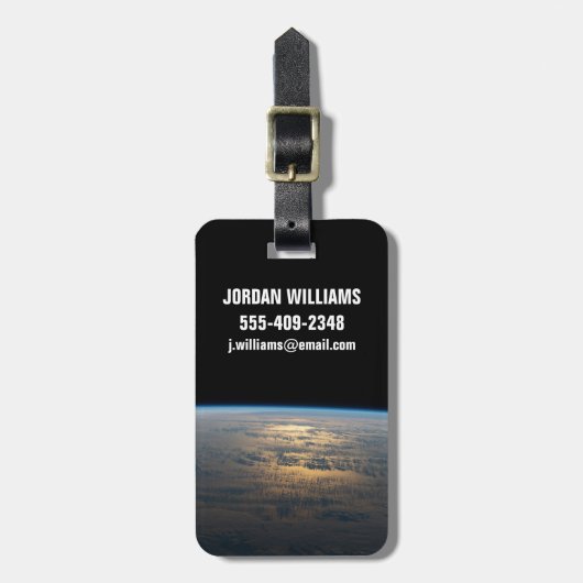 部分的に曇った南太平洋から夕暮れ光る ラゲッジタグ (正面縦)