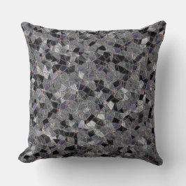 部分的に除去された色を持つ黒と灰色のモザイク クッション