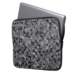 部分的に除去された色を持つ黒と灰色のモザイク ラップトップスリーブ