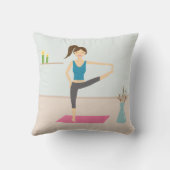 部屋かわいらしでヨガを練習しているスタイリッシュ女性 クッション (裏面)