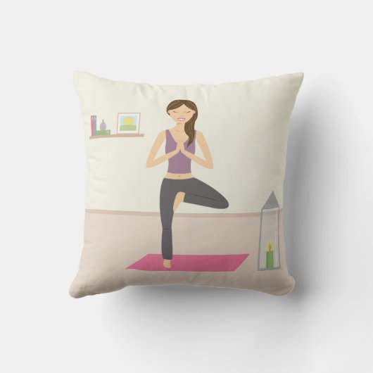 部屋でヨガをしている美飾しい女性 クッション (裏面)