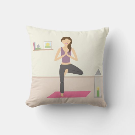 部屋でヨガをしている美飾しい女性 クッション (正面)