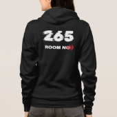 部屋番号256のところに パーカ (裏面)