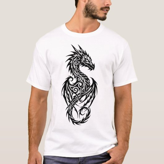 部族のドラゴンのシルエット グラフィック Tシャツ (正面)