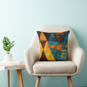 部族のパターンを持つカラフルの三角形を動かす クッション (椅子)