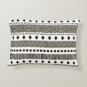 部族のリズム：民族幾何学模様 アクセントクッション (裏面)