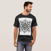 部族デザイン:白黒手描き Tシャツ (正面フル)