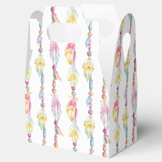 部族先住民の羽とビーパターン(の模様が)あるズギフトボックス フェイバーボックス (オープン)