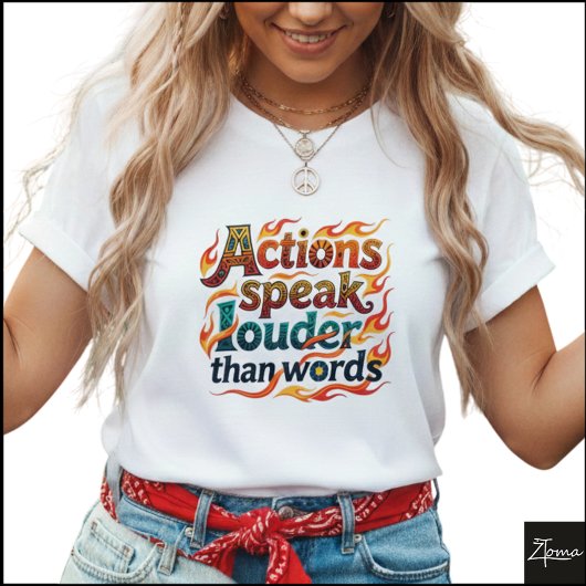 部族幾何学模様 アクションは言葉よりも雄弁な炎 Tシャツ