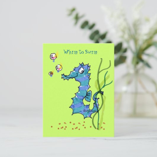 郵便はがきを泳ぐ漫画のタツノオトシゴのかわいい気まぐれ ポストカード (スタンド正面)