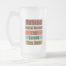 郵便労退職した働者このビールは手に入れた フロストグラスビールジョッキ