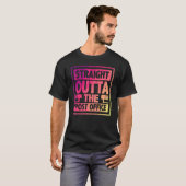 郵便局の郵便局員の郵便配達をまっすぐ出る Tシャツ (正面フル)